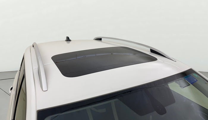 2025 Volkswagen TAIGUN TOPLINE 1.0 TSI AT, Petrol, Automatic, 5,074 km, Roof