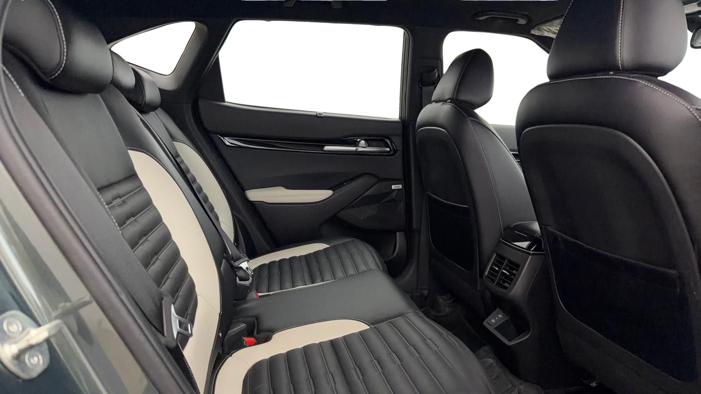 2025 KIA SELTOS 1.5 GTX+ TURBO GDI PETROL DCT, Petrol, Automatic, 43,177 km, Right Side Rear Door Cabin