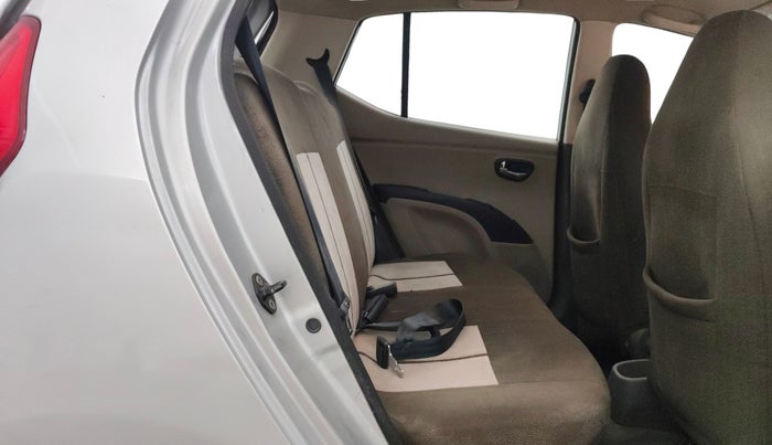 2014 Hyundai i10 SPORTZ 1.1, Petrol, Manual, 30,547 km, Right Side Rear Door Cabin