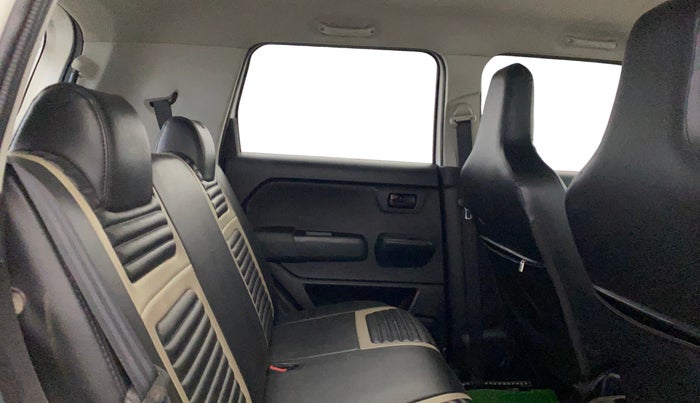 2020 Maruti New Wagon-R LXI CNG (O) 1.0, CNG, Manual, 75,109 km, Right Side Rear Door Cabin