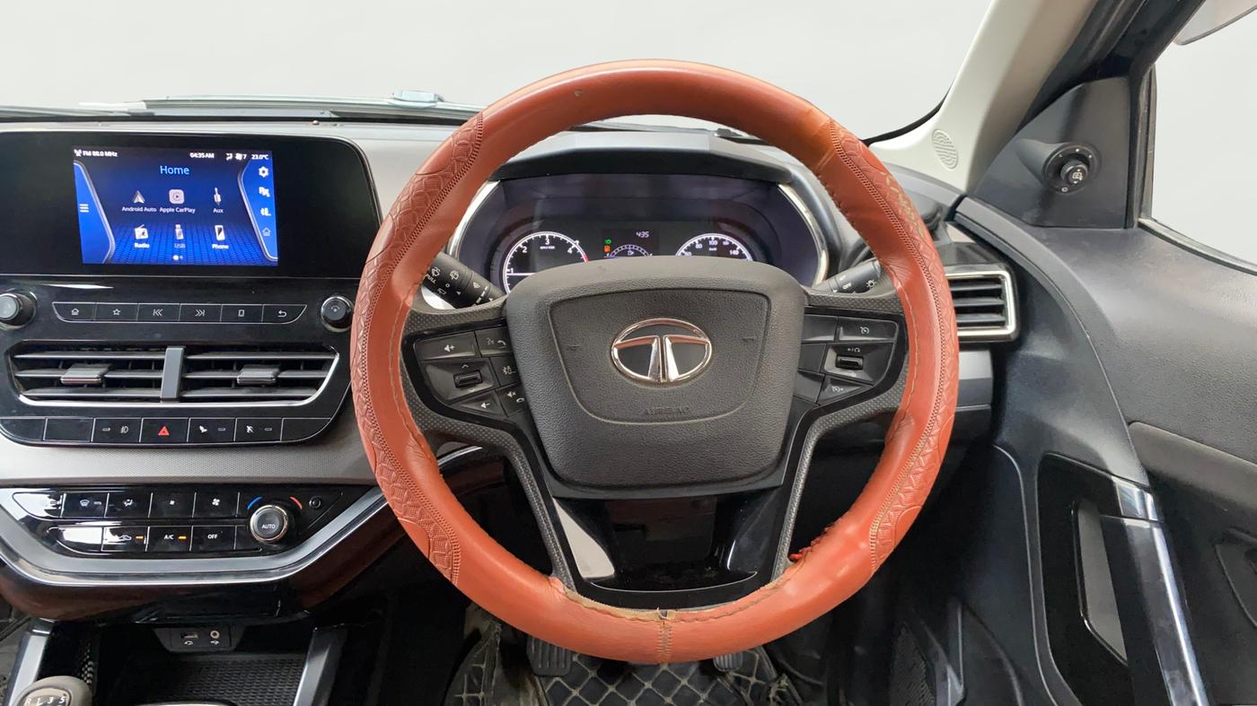2021 Tata Harrier XT PLUS 2.0L KRYOTEC, Diesel, Manual, 1,22,961 km, Steering Wheel Close Up