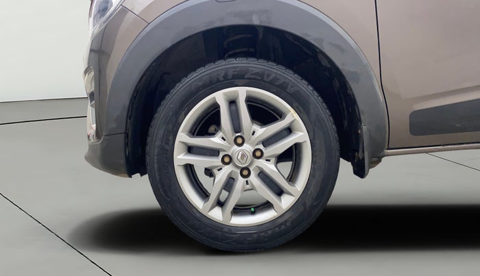 2022 Renault TRIBER RXZ, Petrol, Manual, 75,598 km, Left Front Wheel