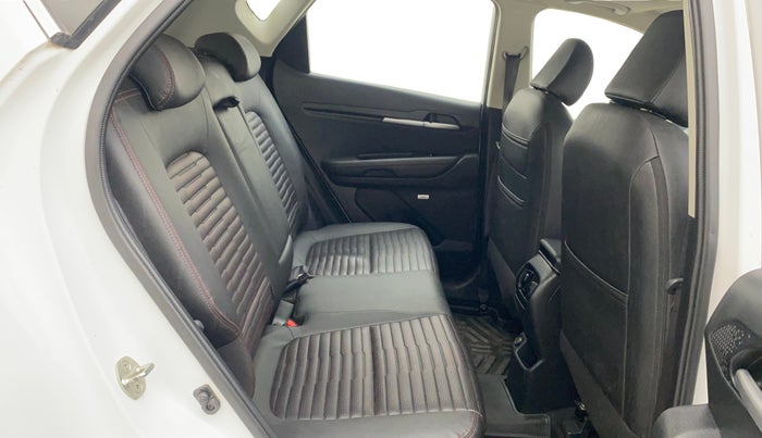 2020 KIA SONET GTX PLUS 1.5 AT, Diesel, Automatic, 38,573 km, Right Side Rear Door Cabin