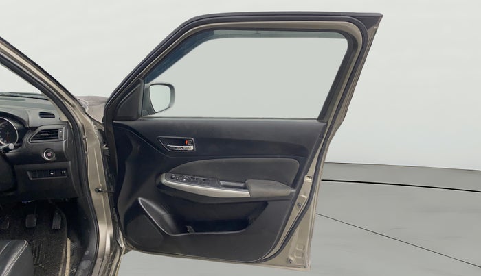 2019 Maruti Swift ZXI PLUS, Petrol, Manual, 77,148 km, RHS Front Door