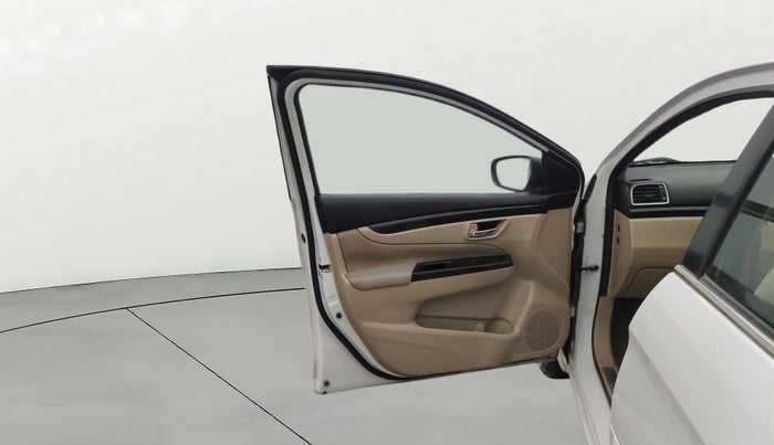 2016 Maruti Ciaz ZXI AT, CNG, Automatic, 85,876 km, LHS Front Door