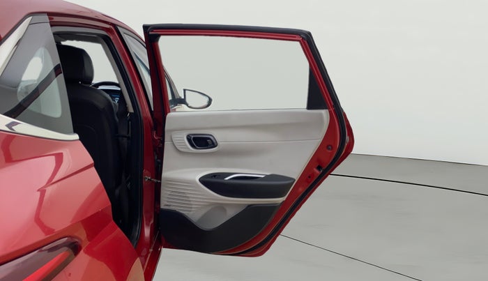 2023 Hyundai NEW I20 ASTA (O) 1.2 MT, Petrol, Manual, 24,380 km, RHS Rear Door