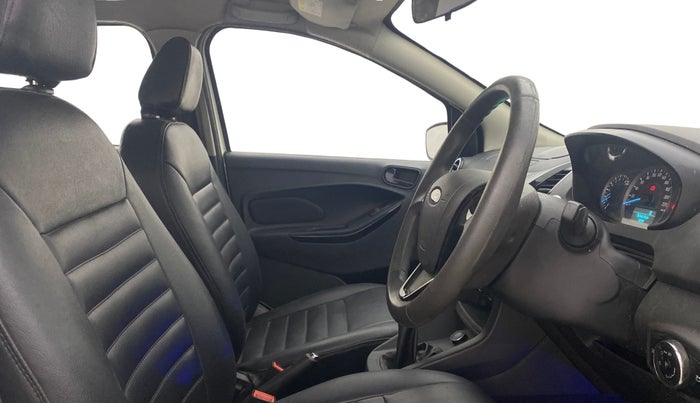 2020 Ford New Figo TITANIUM 1.2 PETROL MT, Petrol, Manual, 94,109 km, Right Side Front Door Cabin