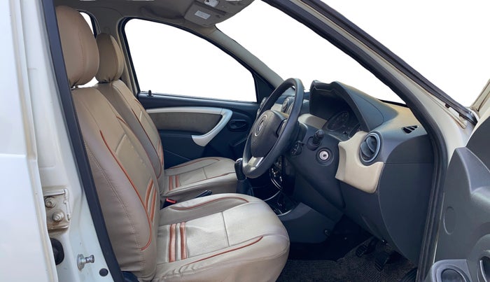 2014 Renault Duster 85 PS RXL DIESEL, Diesel, Manual, 66,797 km, Right Side Front Door Cabin