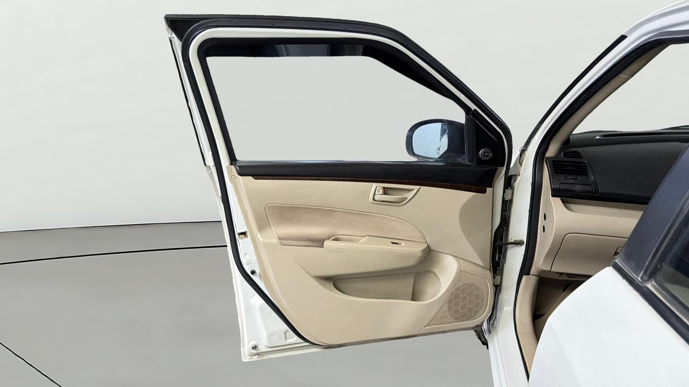 2015 Maruti Swift Dzire LXI (O), CNG, Manual, 72,280 km, LHS Front Door