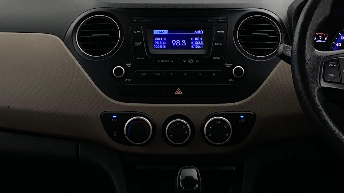 2016 Hyundai Xcent S AT 1.2, Petrol, Automatic, 52,964 km, Air Conditioner