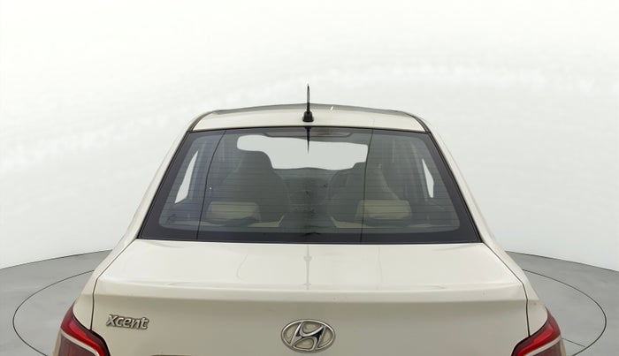 2014 Hyundai Xcent S (O) 1.2, Petrol, Manual, 34,923 km, Rear Windshield