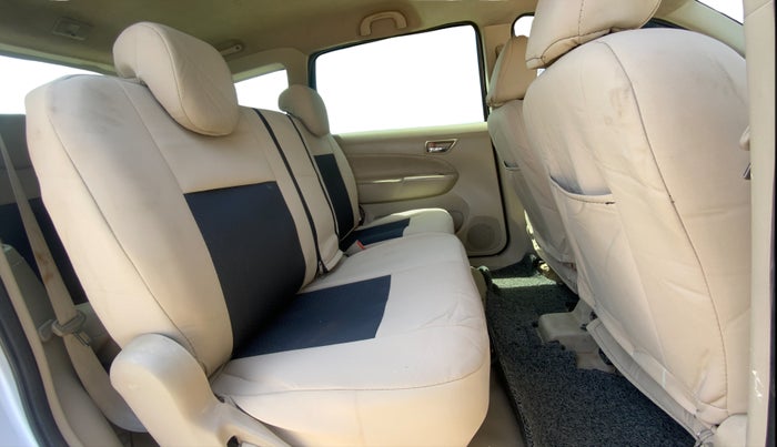 2017 Maruti Ertiga VDI SHVS, Diesel, Manual, 1,34,066 km, Right Side Rear Door Cabin