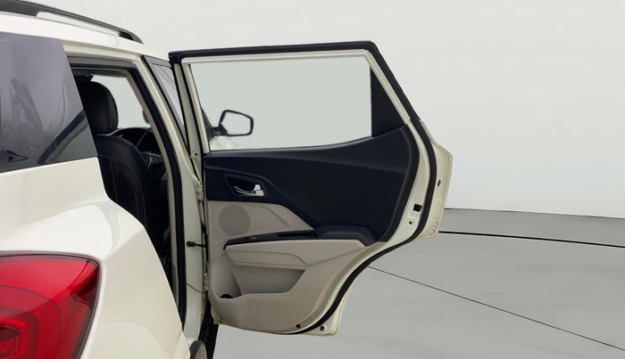 2021 Mahindra XUV300 W8 (O) 1.5 DIESEL, Diesel, Manual, 37,334 km, RHS Rear Door