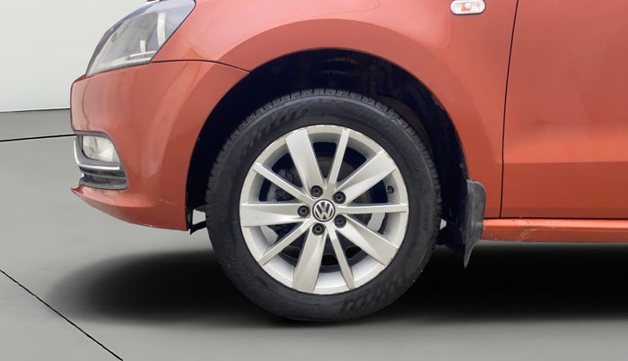 2015 Volkswagen Polo HIGHLINE1.5L, Diesel, Manual, 82,713 km, Left Front Wheel