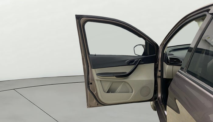 2018 Tata Tiago XT PETROL, Petrol, Manual, 51,732 km, LHS Front Door