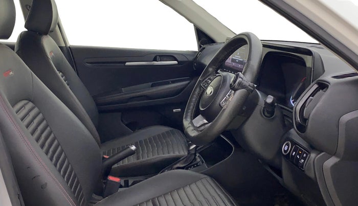 2020 KIA SONET GTX PLUS 1.5 AT, Diesel, Automatic, 97,106 km, Right Side Front Door Cabin