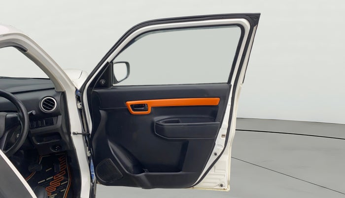 2020 Maruti S PRESSO VXI PLUS AMT, Petrol, Automatic, 66,492 km, RHS Front Door