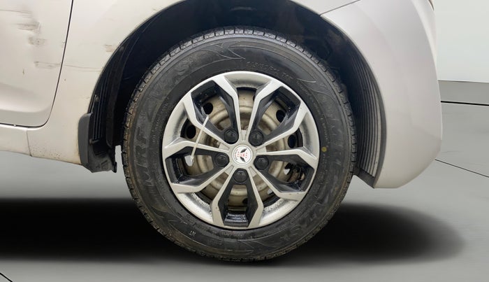 2015 Hyundai Eon ERA +, Petrol, Manual, 85,616 km, Right Front Wheel