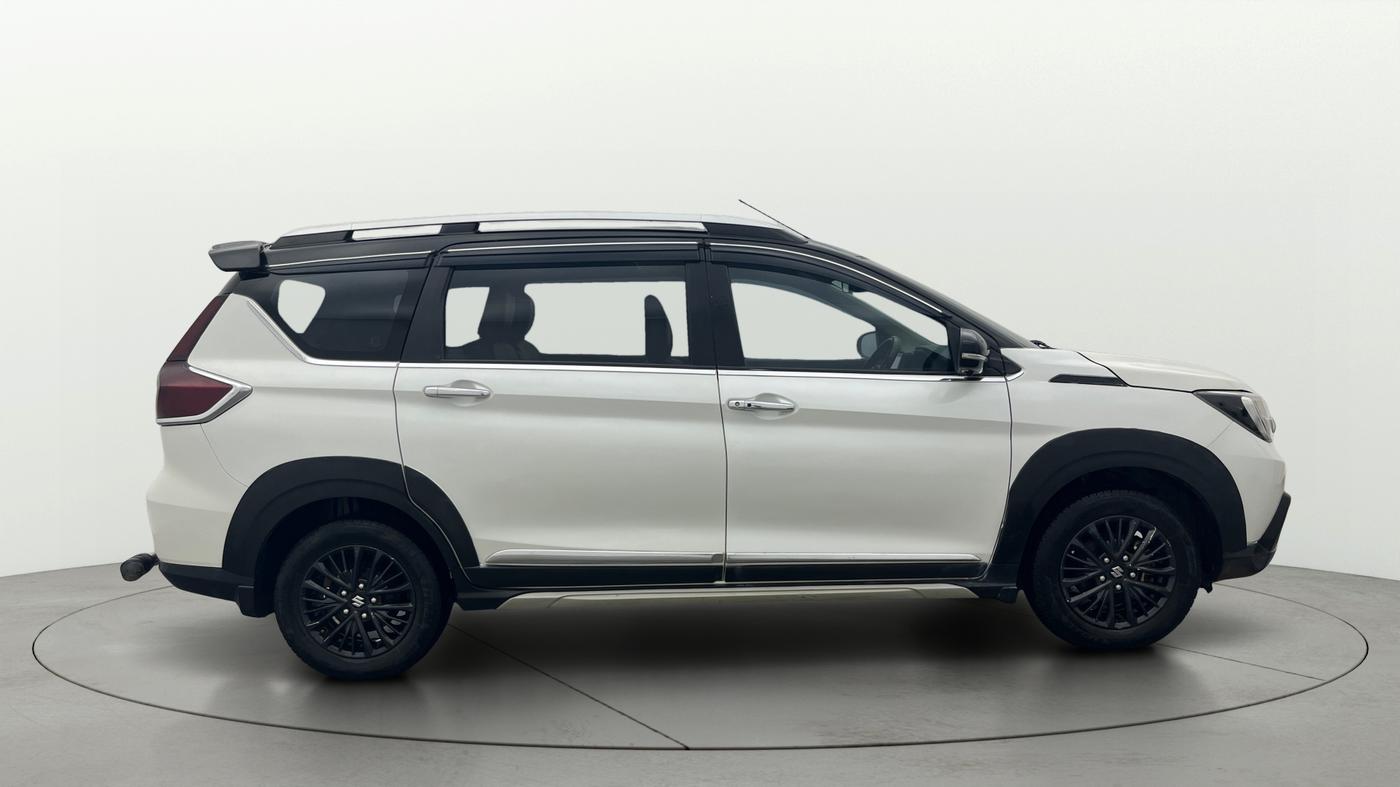 2021 Maruti XL6 ALPHA AT, Petrol, Automatic, 1,00,446 km, Right Side View