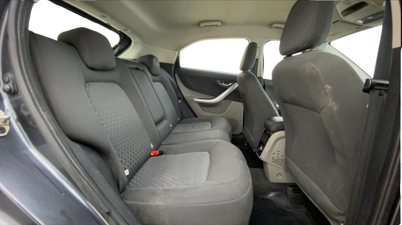 2018 Tata NEXON XZA PLUS DIESEL DUAL TONE, Diesel, Automatic, 1,34,209 km, Right Side Rear Door Cabin
