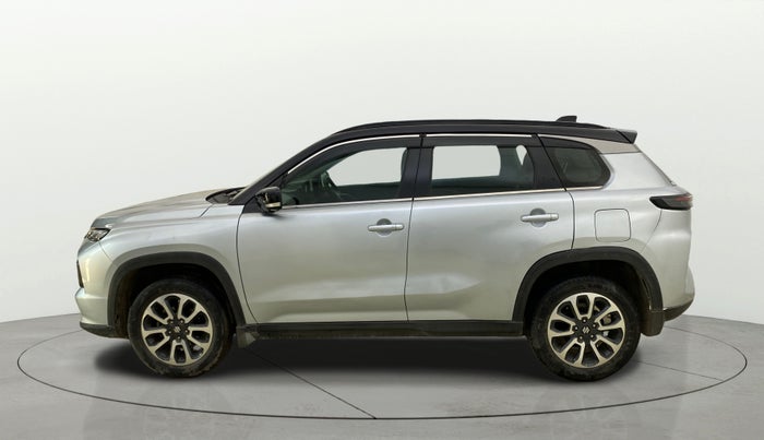 2022 Maruti Grand Vitara ALPHA SMART HYBRID ALLGRIP DUAL TONE, Petrol, Manual, 46,462 km, Left Side