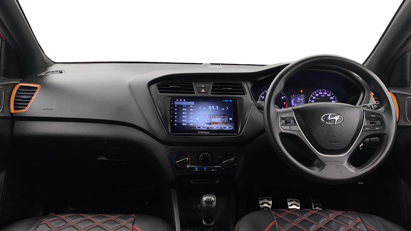 2016 Hyundai i20 Active 1.2 S, Petrol, Manual, 49,820 km, Dashboard