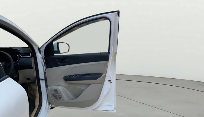 2020 Renault TRIBER RXT, Petrol, Manual, 61,393 km, RHS Front Door