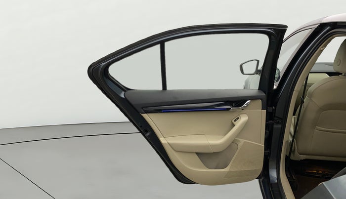 2018 Skoda Octavia L&K 1.8 TSI AT, Petrol, Automatic, 57,765 km, LHS Rear Door