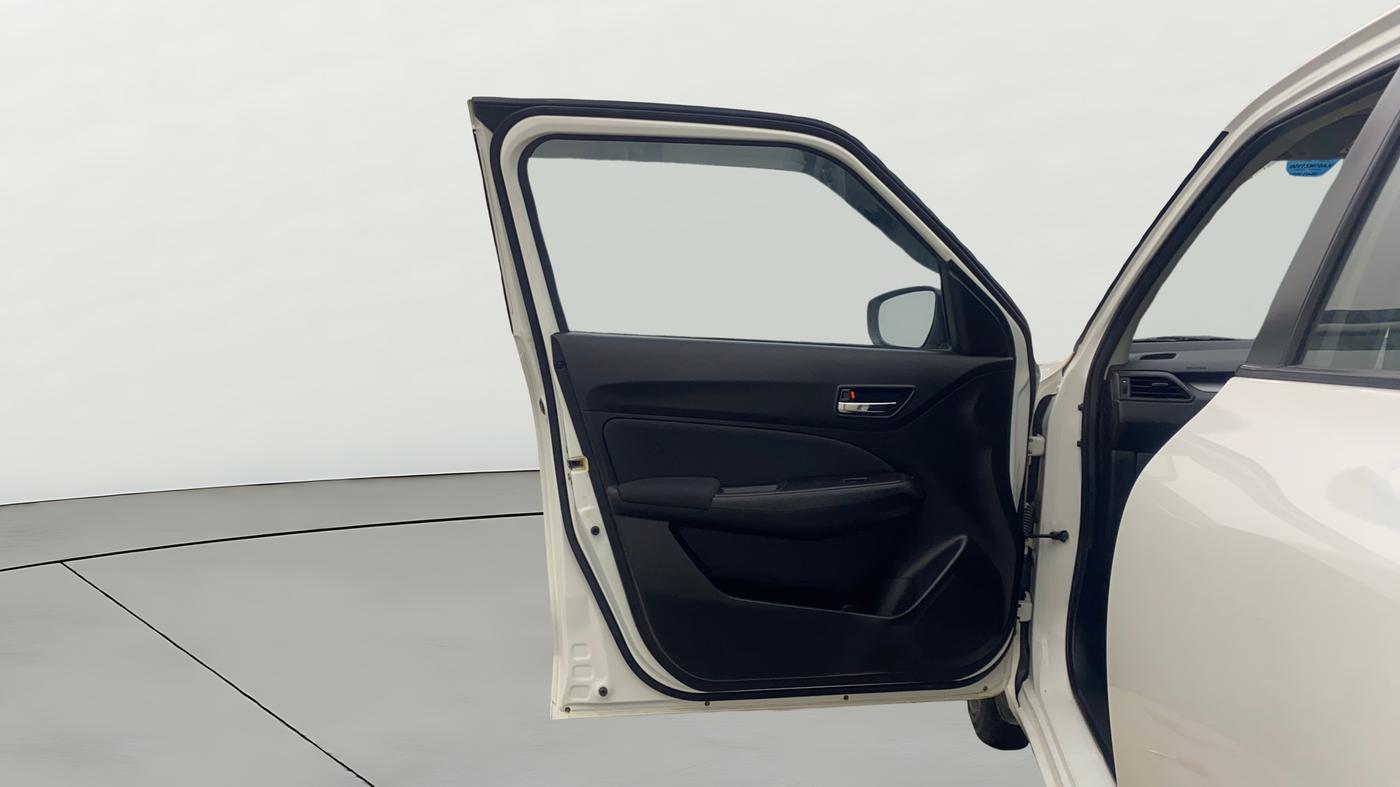 2023 Maruti Swift VXI CNG, CNG, Manual, 14,177 km, LHS Front Door