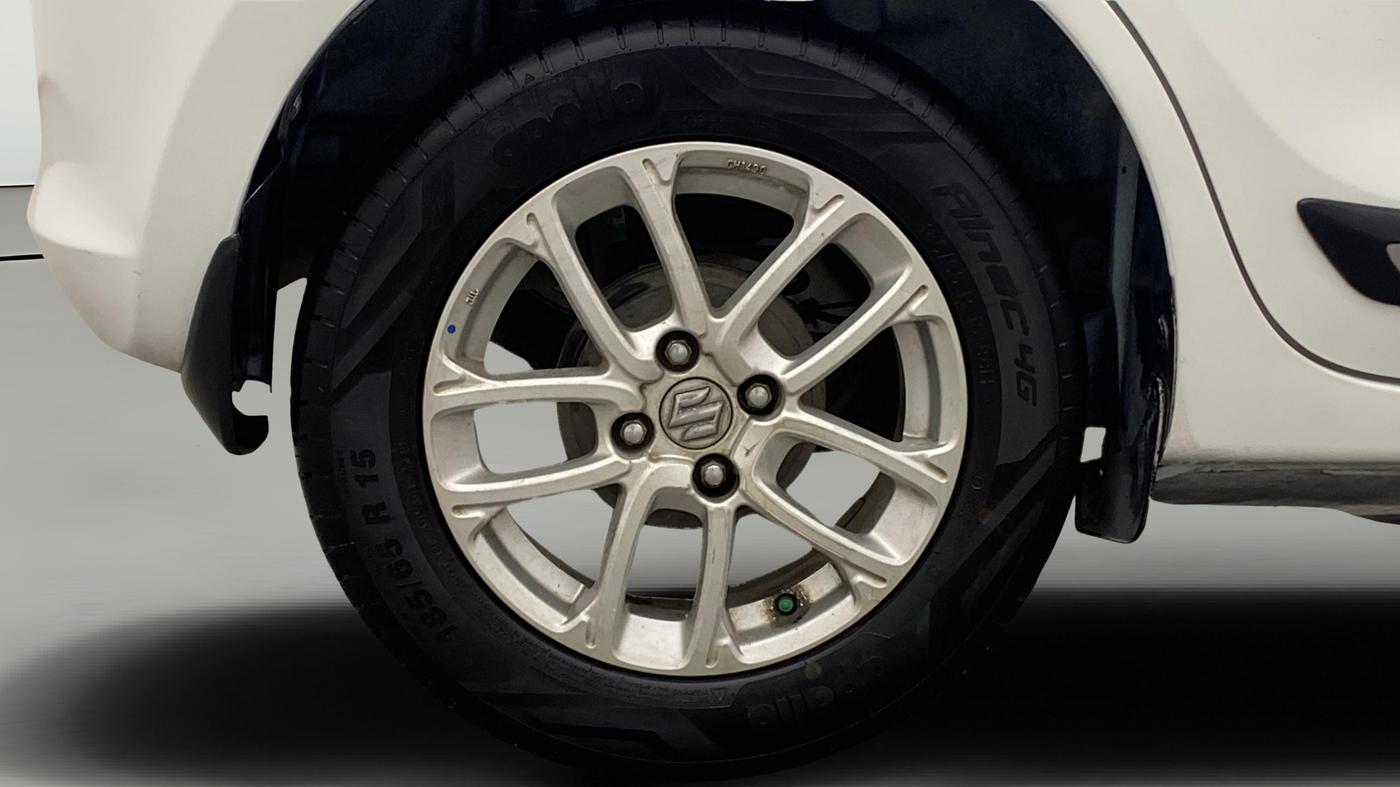 2018 Maruti Swift ZDI AMT, Diesel, Automatic, 1,29,619 km, Right Rear Wheel