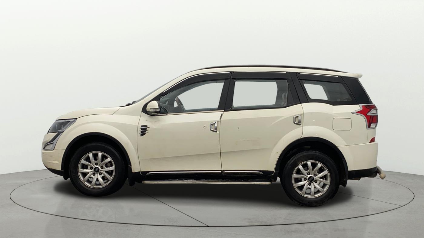 2020 Mahindra XUV500 W9, Diesel, Manual, 1,11,960 km, Left Side
