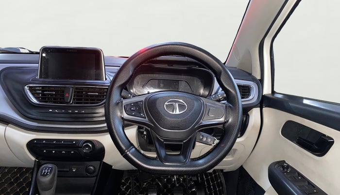 2023 Tata ALTROZ XM PLUS SUNROOF CNG, CNG, Manual, 18,802 km, Steering Wheel Close Up