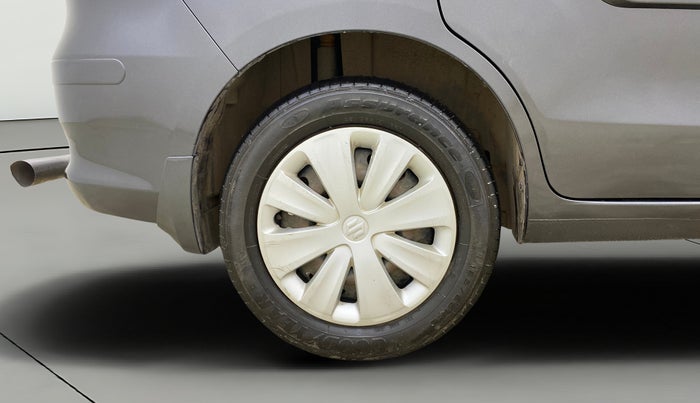 2016 Maruti Ertiga VXI, Petrol, Manual, 35,044 km, Right Rear Wheel