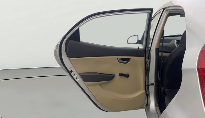 2014 Hyundai Eon SPORTZ, Petrol, Manual, 99,432 km, LHS Rear Door