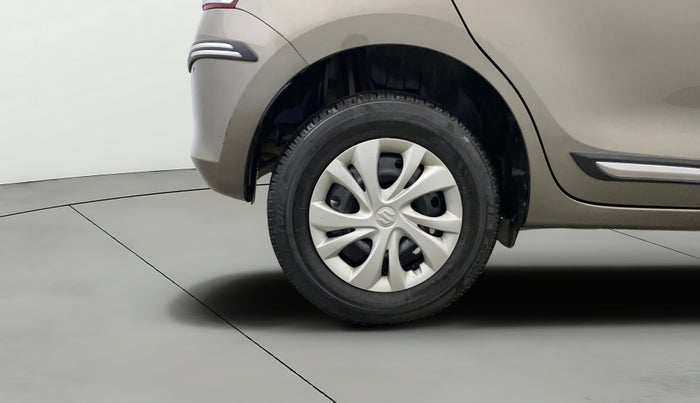 2019 Maruti Swift VXI, Petrol, Manual, 28,126 km, Right Rear Wheel