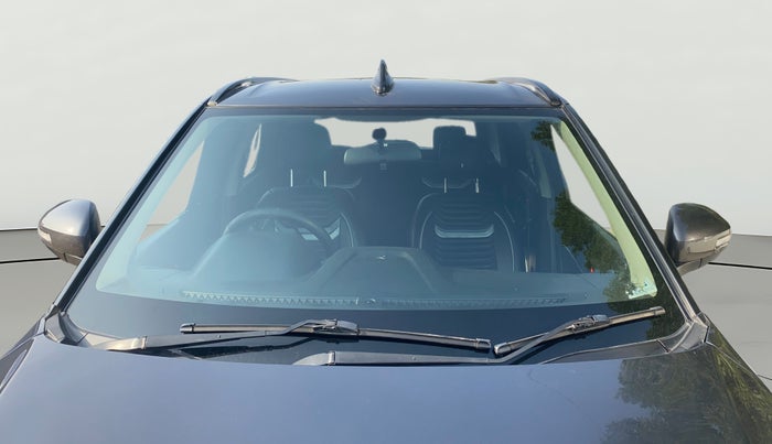 2021 Maruti Vitara Brezza VXI, CNG, Manual, 70,231 km, Front Windshield