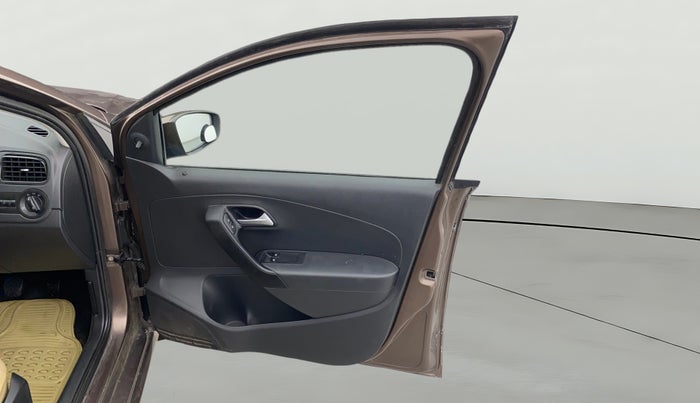 2018 Volkswagen Ameo TRENDLINE 1.0L, Petrol, Manual, 42,312 km, RHS Front Door