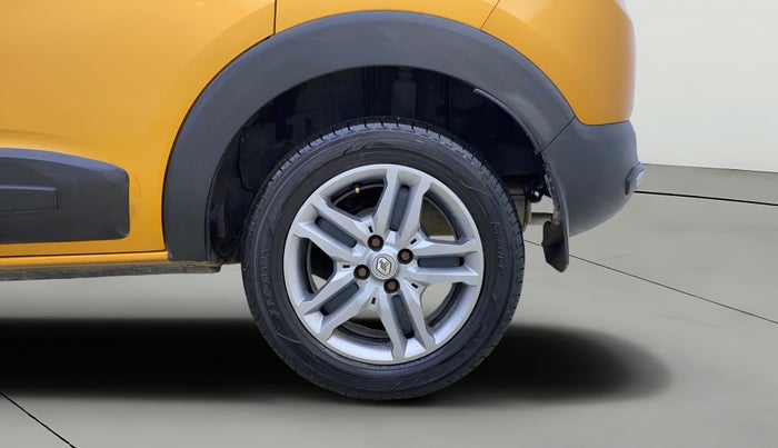 2020 Renault TRIBER RXZ, Petrol, Manual, 34,850 km, Left Rear Wheel