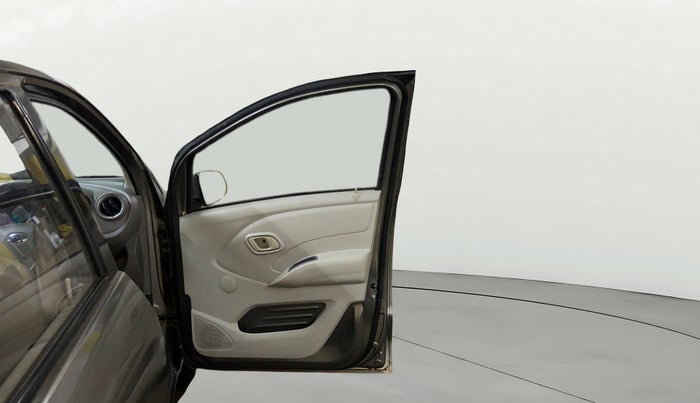 2016 Datsun Redi Go T (O), Petrol, Manual, 42,921 km, RHS Front Door