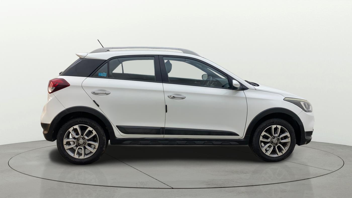 2018 Hyundai i20 Active 1.2 SX, Petrol, Manual, 47,226 km, Right Side View