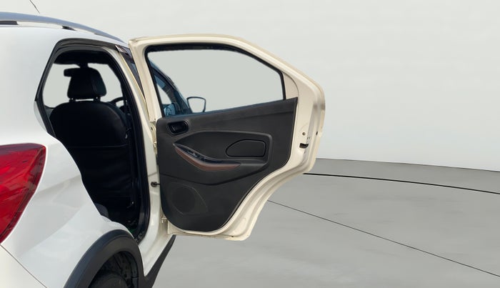 2020 Ford FREESTYLE TITANIUM 1.2 PETROL, Petrol, Manual, 40,975 km, RHS Rear Door