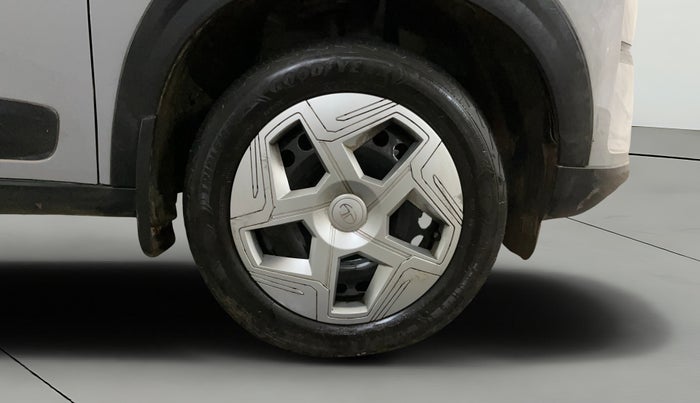 2024 Tata NEXON Pure S 1.2 iCNG, CNG, Manual, 27,432 km, Right Front Wheel