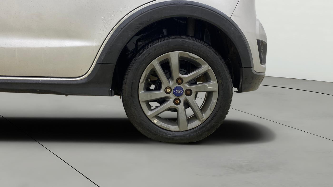 2018 Ford FREESTYLE TITANIUM 1.2 PETROL, Petrol, Manual, 82,931 km, Left Rear Wheel