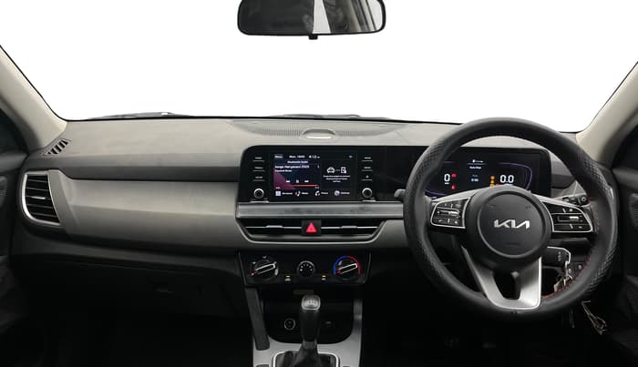2024 KIA SELTOS  HTK 1.5 PETROL MT, Petrol, Manual, 26,613 km, Dashboard