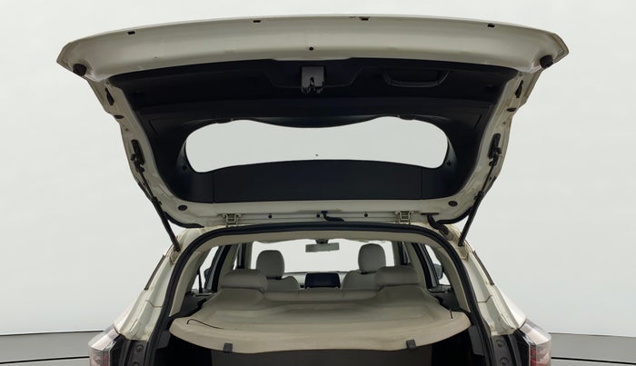 2022 Tata Harrier XTA 2.0L KRYOTEC PLUS, Diesel, Automatic, 73,326 km, Boot Door Open