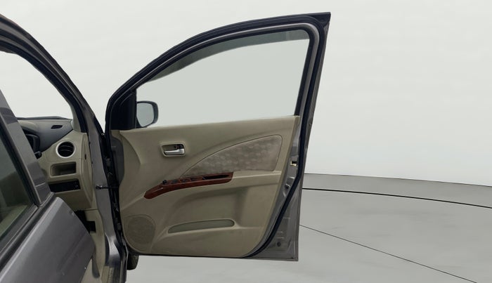 2017 Maruti Celerio ZXI AMT (O), Petrol, Automatic, 1,05,257 km, RHS Front Door