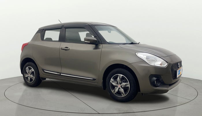 2018 Maruti Swift VXI AMT, Petrol, Automatic, 67,158 km, Right Front Diagonal