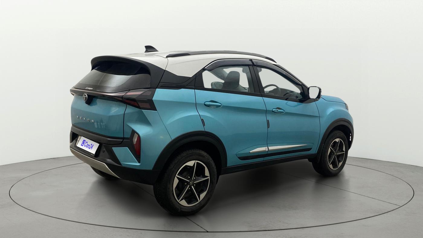 2025 Tata NEXON FEARLESS + SUNROOF DUAL TONE 1.2 PETROL, Petrol, Manual, 23,000 km, Right Back Diagonal