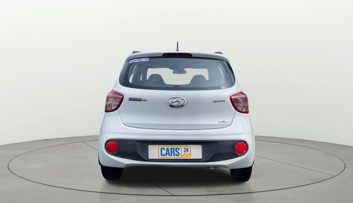 2017 Hyundai Grand i10 SPORTZ (O) 1.2 KAPPA VTVT, Petrol, Manual, 67,512 km, Back/Rear