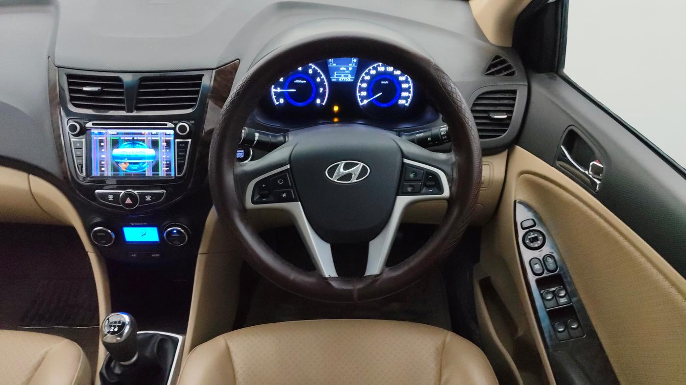 2014 Hyundai Verna FLUIDIC 1.6 VTVT SX OPT, Petrol, Manual, 47,752 km, Steering Wheel Close Up